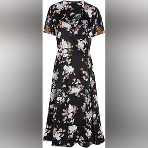 ESCALIER Floral Black Wrap Dress